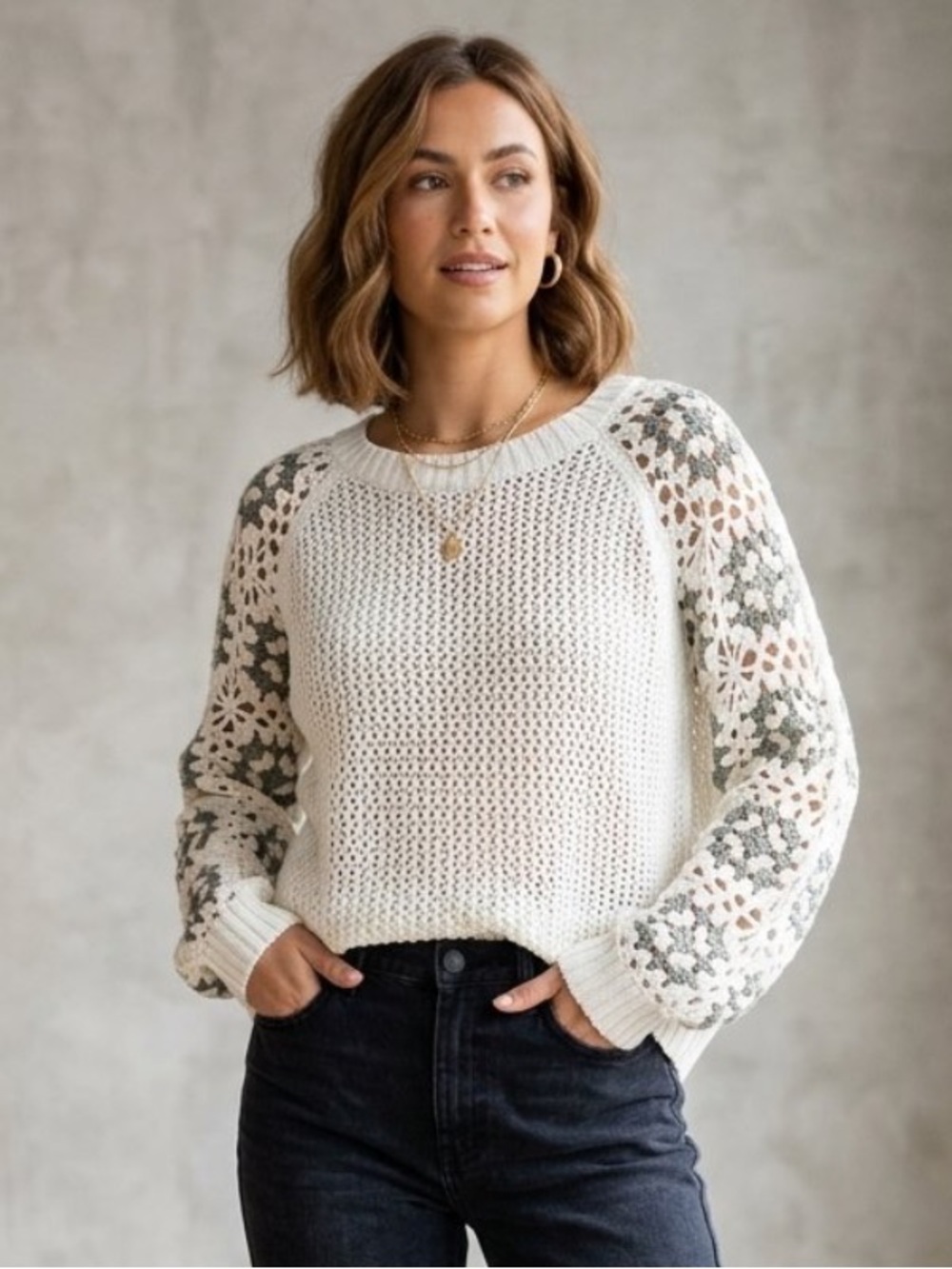 Cream Crochet Sleeve Open-Knit Sweater
New
Large